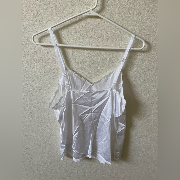 Cabernet Nylon Tank Top - Picture 3 of 4